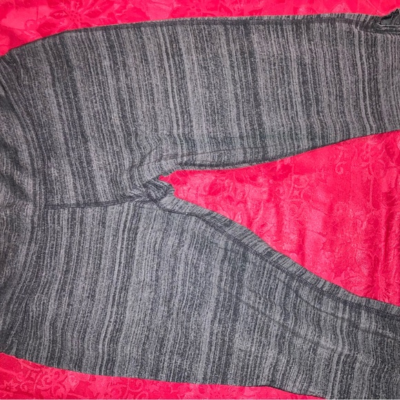 Capri leggings - Picture 1 of 3